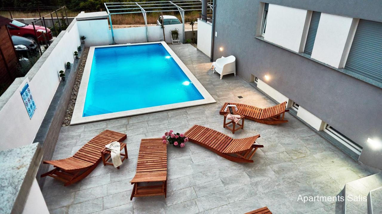 Salis Apartments Vrsi Luaran gambar