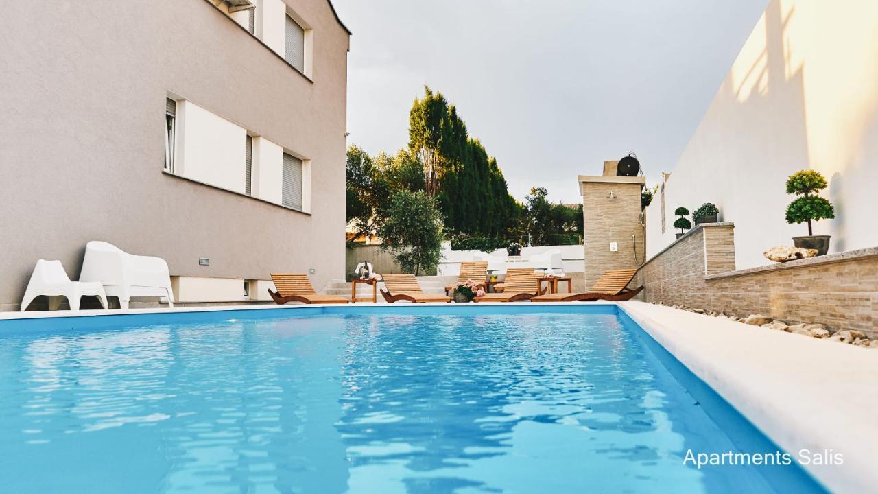 Salis Apartments Vrsi Luaran gambar