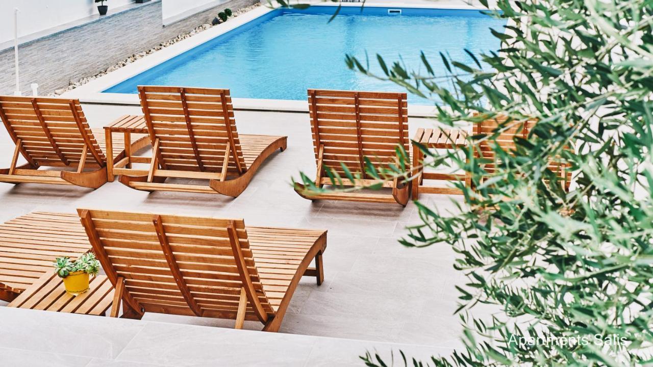 Salis Apartments Vrsi Luaran gambar