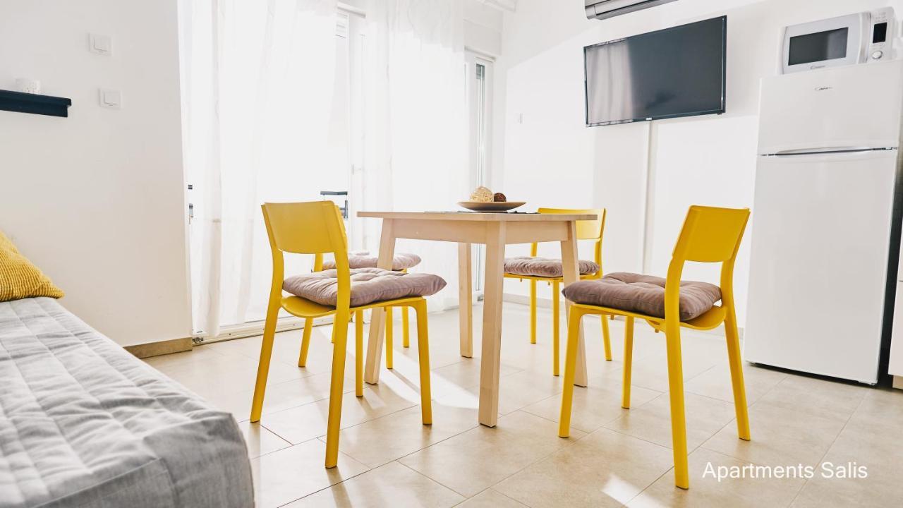 Salis Apartments Vrsi Luaran gambar