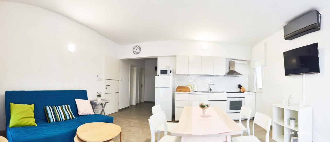 Salis Apartments Vrsi Luaran gambar