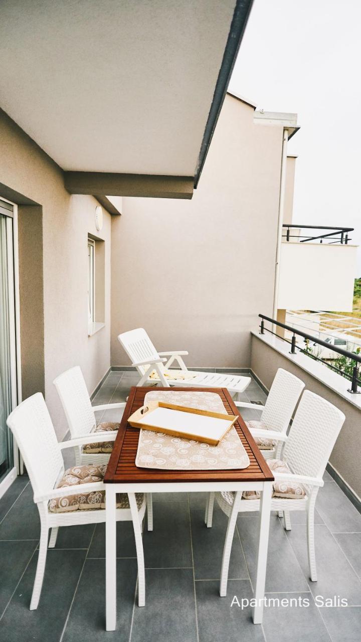 Salis Apartments Vrsi Luaran gambar